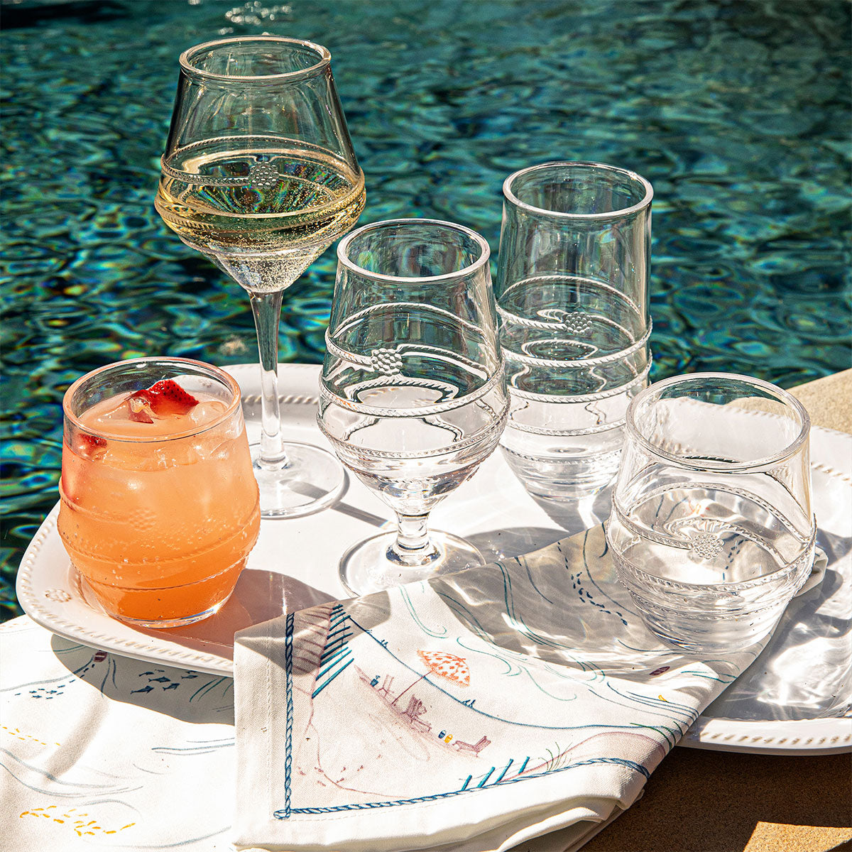 EDIT Amalia Acrylic Wine Glass