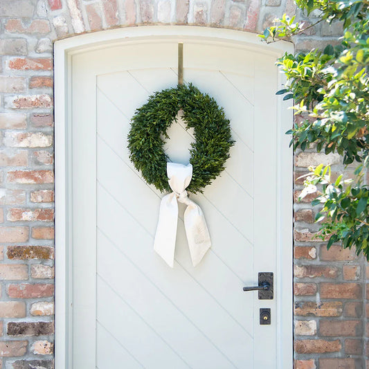 Round Boxwood Wreath 18"