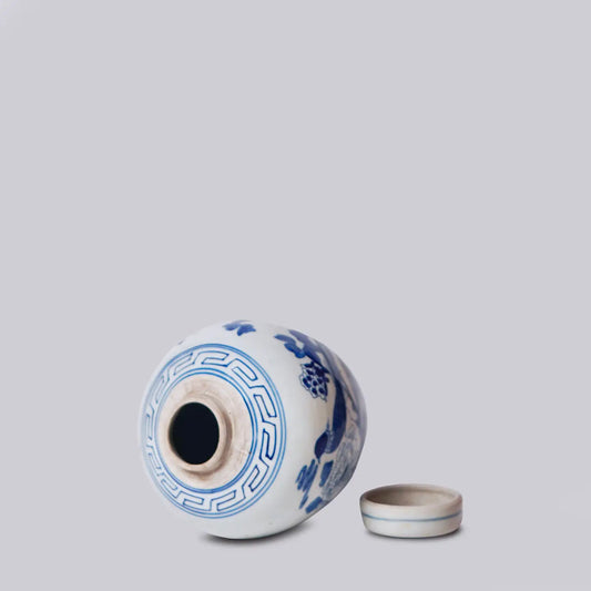 Blue and White Porcelain Pheasant Lidded Round Storage Jar C481