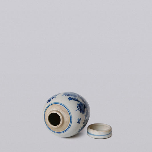 Blue and White Porcelain Mini Bird and Flower Round Jar C656