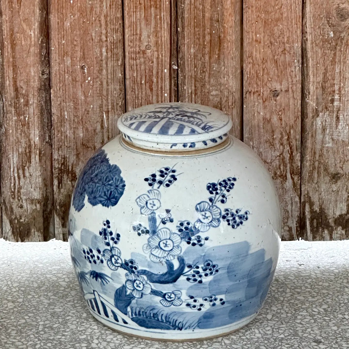 Blue and White Porcelain Three Friends Large Round Storage Jar C695