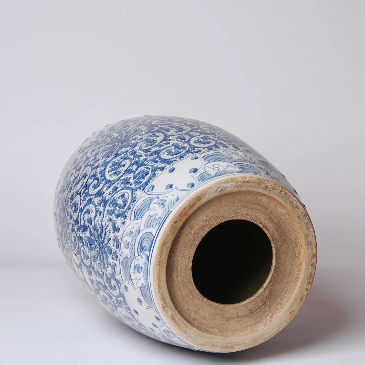 Hand Painted Lotus Blue and White Porcelain Garden Seat C823