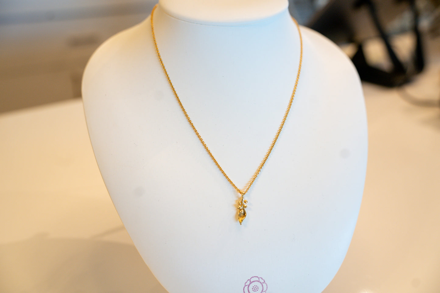 Meadow Lily Charm Necklace Necklace 16" +2" Gold ZMWN04/710