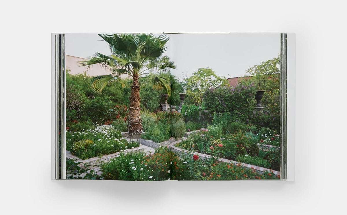 Glorious Gardens: Private Edens of the World's Leading Interior Designers