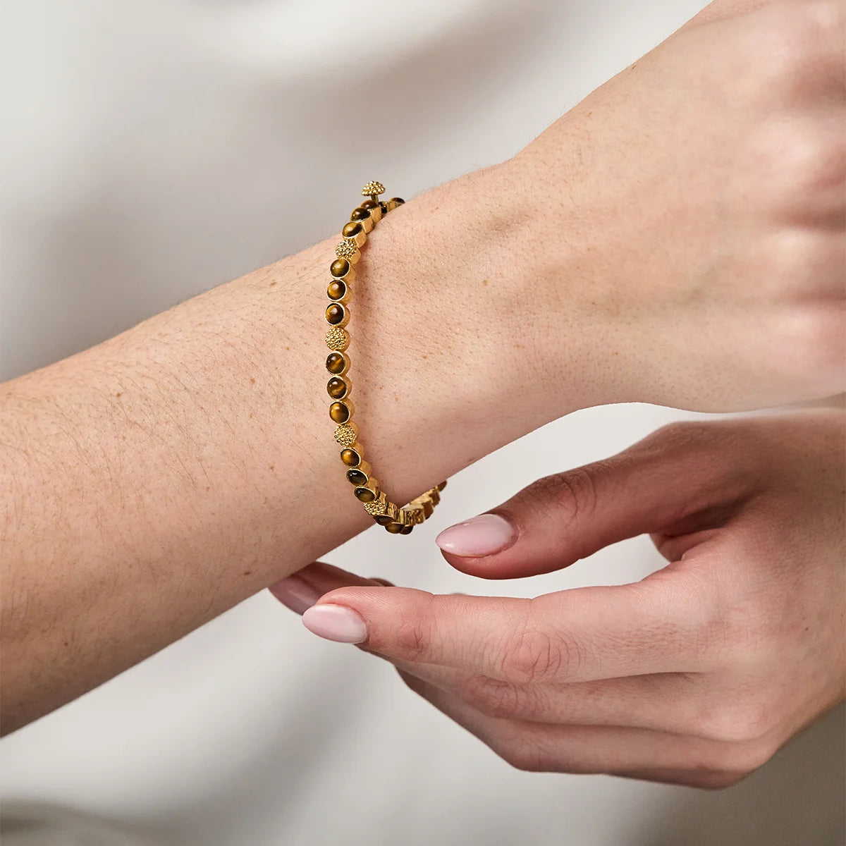 Berry Gem Petite Hinged Bangle | Tiger's Eye