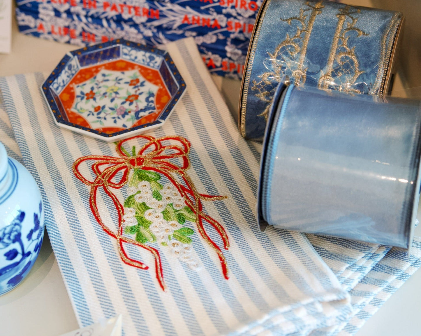 Mistletoe Light Blue | Busatti Pomelo Kitchen Towel | Col. 135