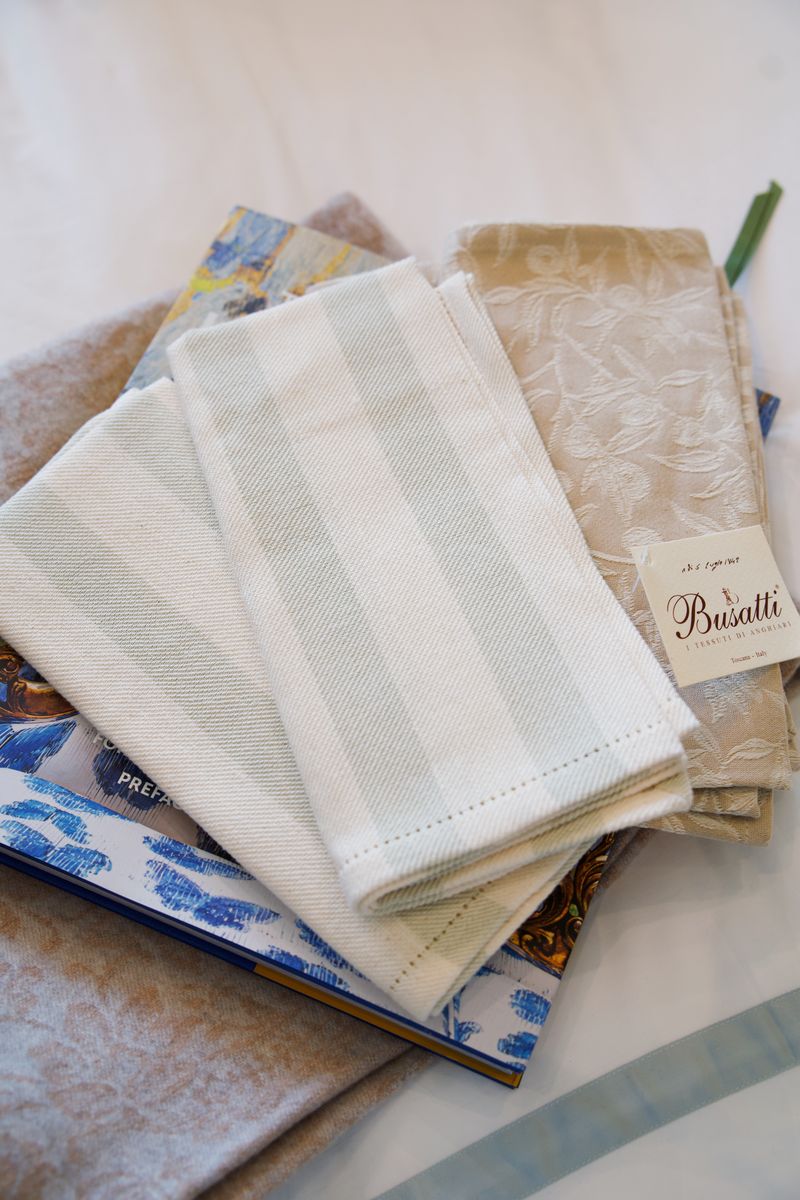 Napkins Briscola Rigata 20" Col. 118 Hemstitch