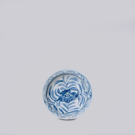 Small Blue and White Porcelain Peony Dish C257