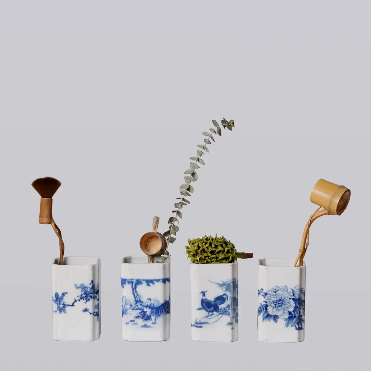 1920s Blue and White Porcelain Peony Square Vase C680