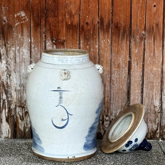 Extra Large Blue & White Bird & Flower Porcelain Temple Jar C686