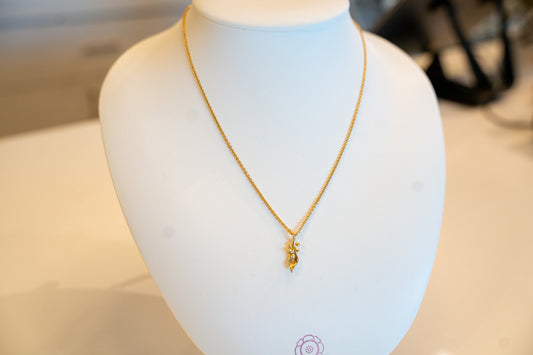 Meadow Lily Charm Necklace Necklace 16" +2" Gold ZMWN04/710