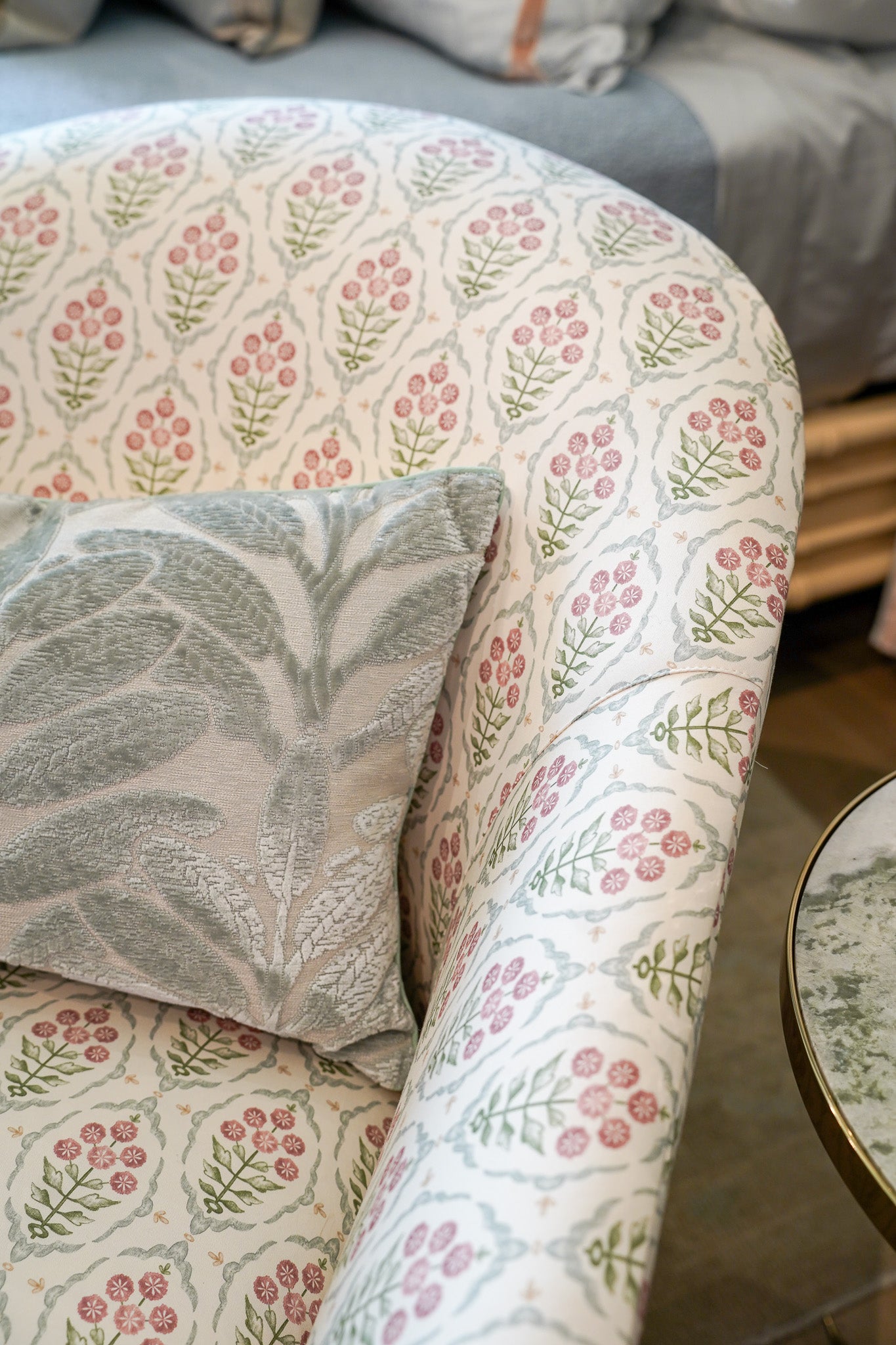 Olivia Mauve Chair | Style LA348C