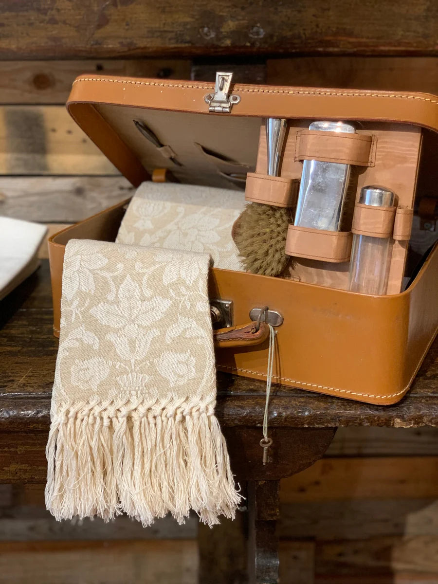 GUEST TOWEL COL. 137 FRINGE (TAN W/ FRINGE)