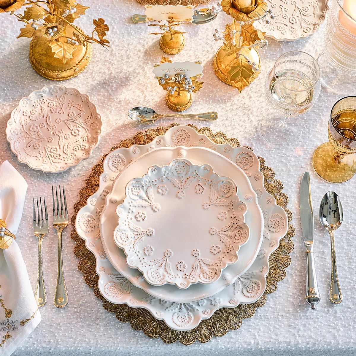 Berry & Thread Thistle Dessert/Salad Plate | Whitewash