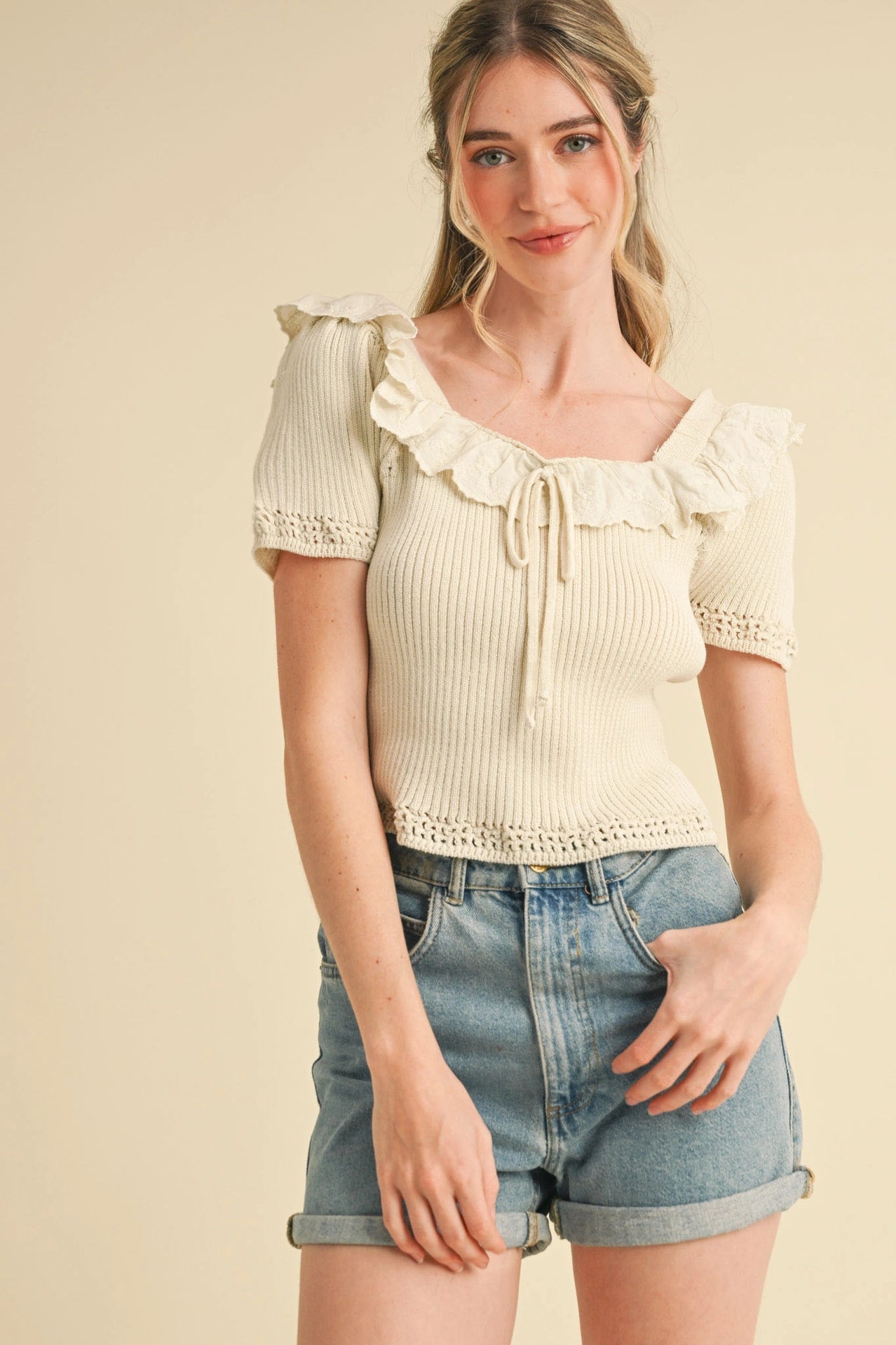 Ribbed Knit Ruffle Trim Short Sleeve Sweater