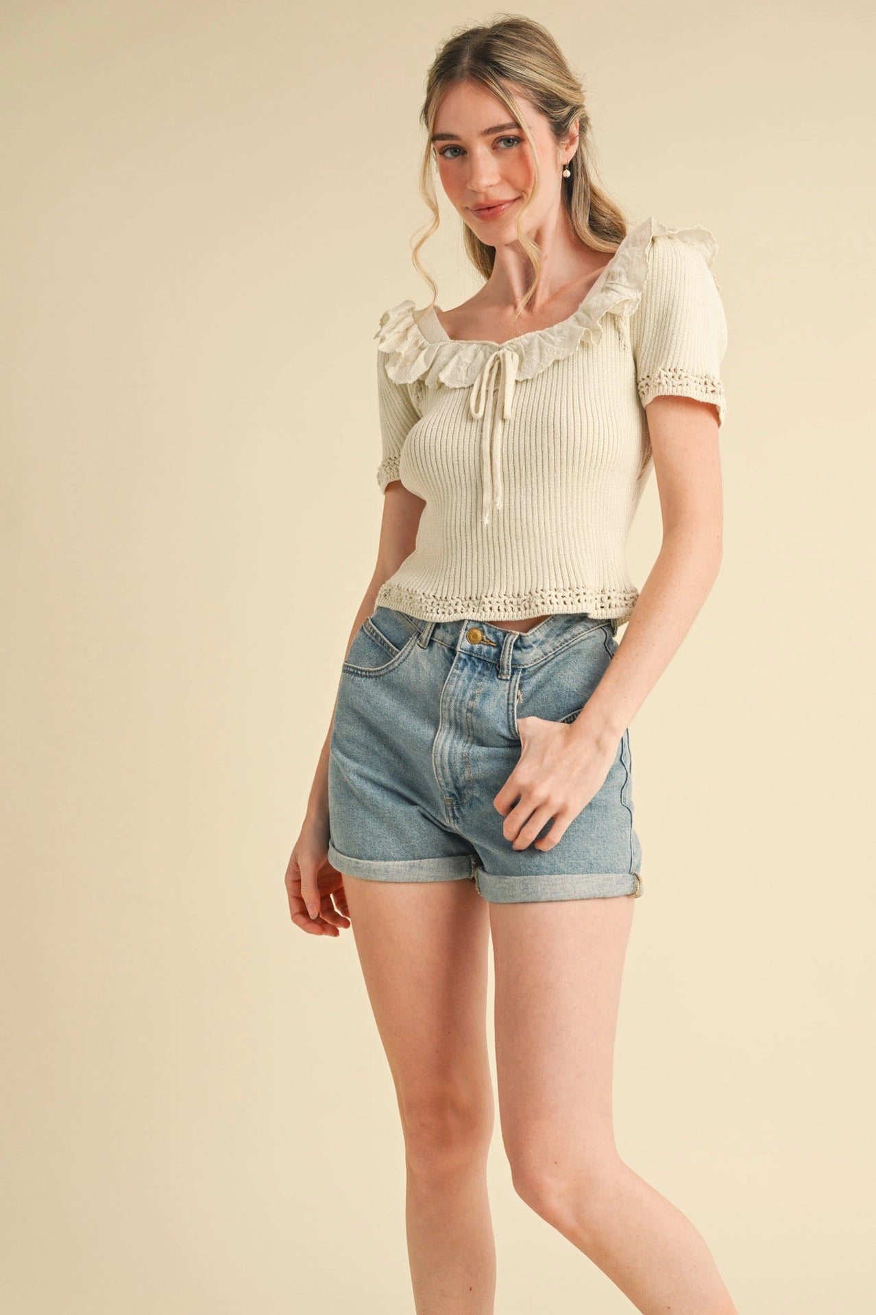 Ribbed Knit Ruffle Trim Short Sleeve Sweater