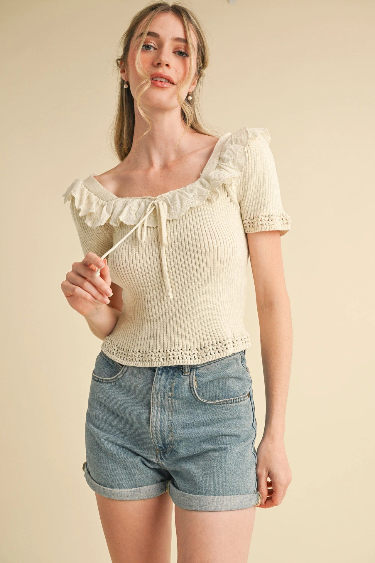 Ribbed Knit Ruffle Trim Short Sleeve Sweater