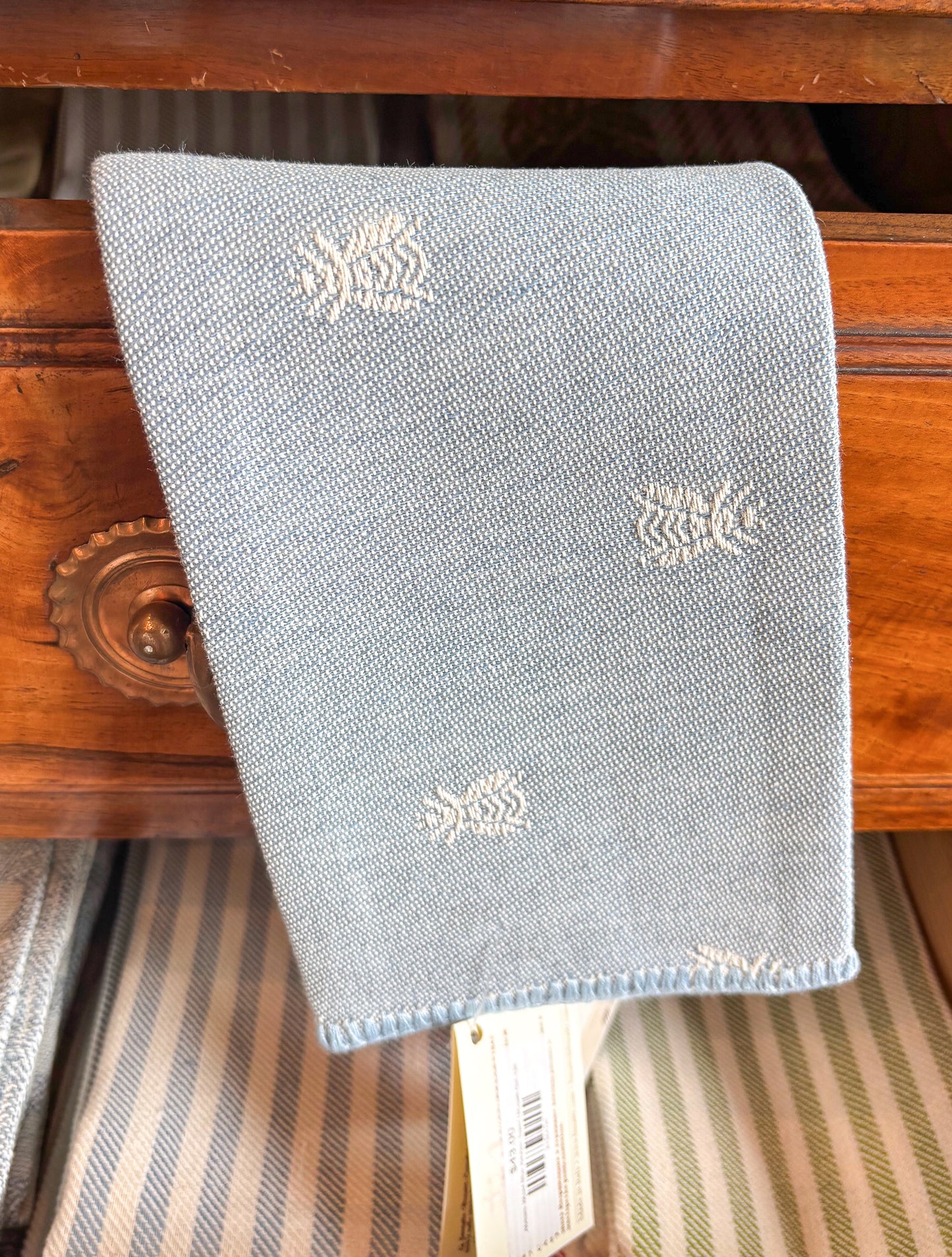 Alveare Woad Blue Guest Towel | Busatti Col. 135