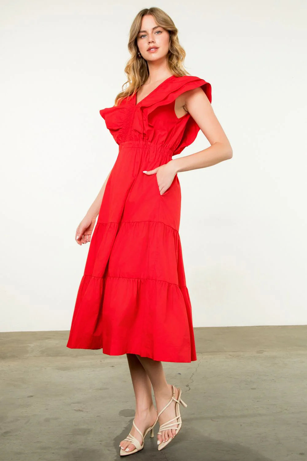 Ruffle Shoulder Tiered Floral Maxi Dress - Small